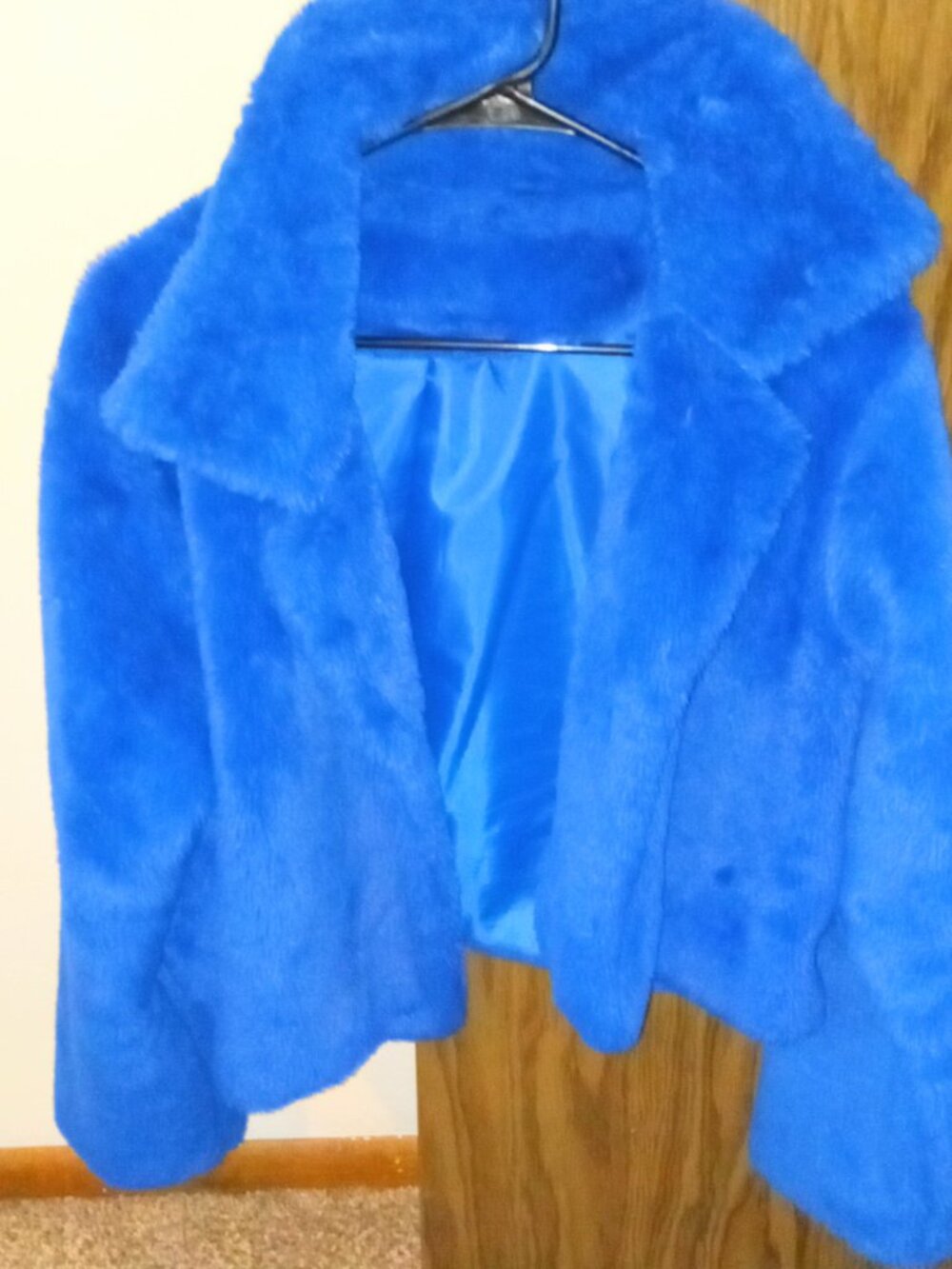XXL Faux Jacket - Picture 2 of 4
